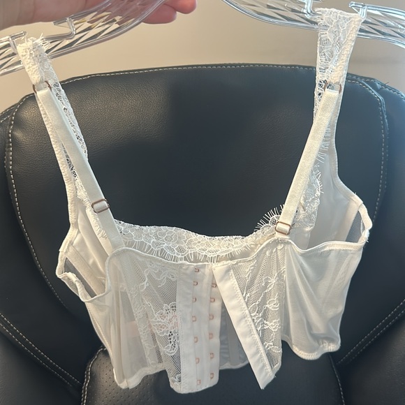 Victoria's Secret Lace Corset Top NWT - Picture 11 of 13